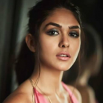 mrunal thakur photo