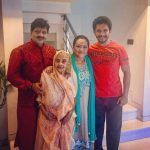 Aditya Narayan Family - Father, Mother, And Grandmother