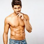 Sidharth Malhotra Body Measurements