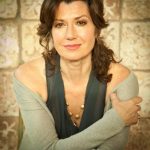 Amy Grant Hot