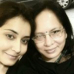 Rashi Khanna Mother