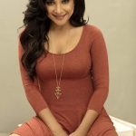 Sakshi Agarwal Hot Pics