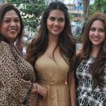 Esha Gupta Family