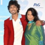 Vidyut Jammwal Mother