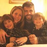 Gerard Pique With His Girlfriend Shakira And Sons