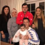 Mesut Ozil Old Family Photo With His Mother, Brother And Sisters