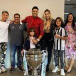 Hulk (Footballer) With His Family- Father, Mother, Wife And Children