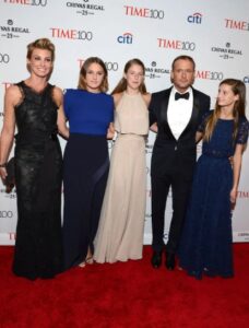 Faith Hill with her daughters and husband