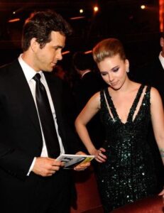 Ryan Reynolds with former wife Scarlett Johansson