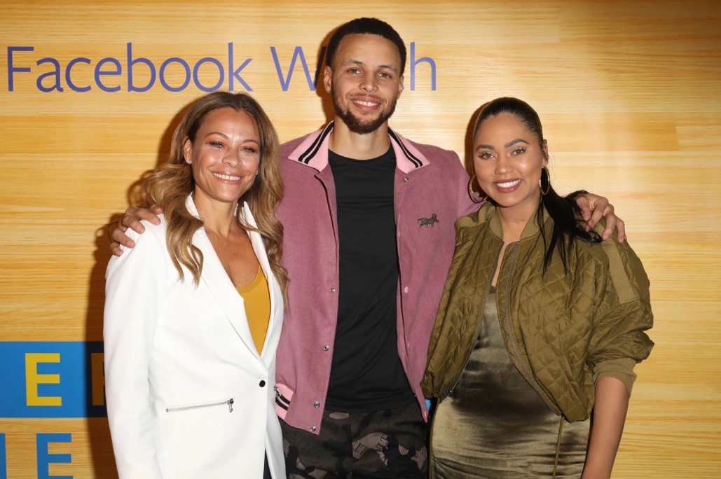 Sonya Curry  attending an Event