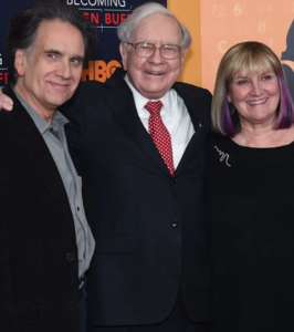 Warren Buffett with daughter Susan & son Peter