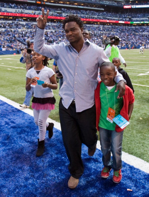 Edgerrin James with his Children