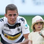 Thorgan Hazard With His Daughter