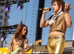 Josh Kiszka performing