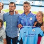 Rodri (Rodrigo Hernandez Castante) With His Parents And Siblings