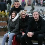 Sergej Milinkovic-Savic With His Brother, Sister And Mother