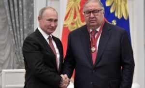 Alisher Usmanov With Vladimir Putin