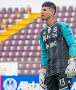 Aaron Cruz playing for Deportivo Saprissa