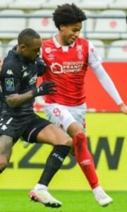 Jens Cajuste playing for Reims