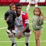 Miguel Araujo With His Daughters