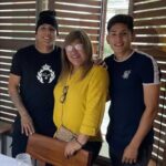 Raul Ruidiaz With His Mother And Brother