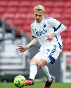 Victor Nelsson playing for FC Copenhagen