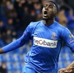 Wilfred Ndidi playing for Genk