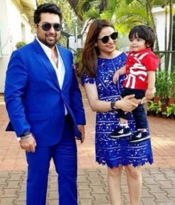 Aamna Sharif with her husband Amit Kapoor and son Arain Kapoor