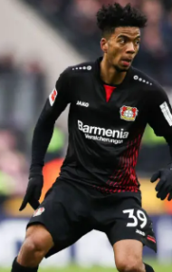 Benjamin Henrichs playing for Bayer Leverkusen