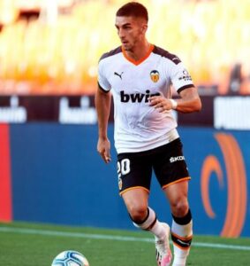 Ferran Torres playing for Valencia