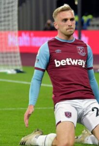 Jarrod Bowen playing for West Ham United