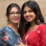 Arunita Kanjilal With Her Mother