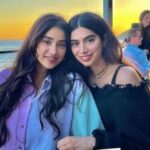 Khushi Kapoor with her sister